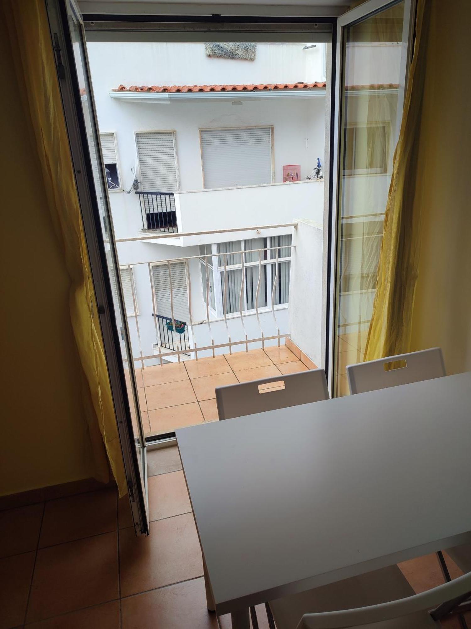 Racing Mackerel Hostel Lagos Ngoại thất bức ảnh