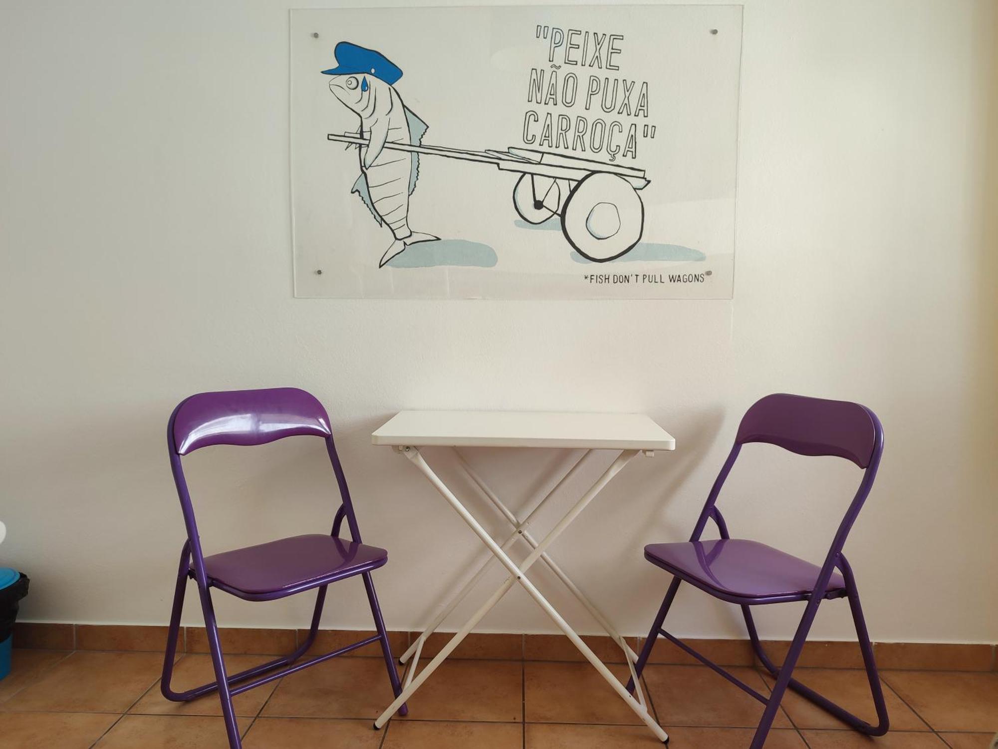 Racing Mackerel Hostel Lagos Ngoại thất bức ảnh